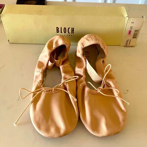 Ladies BLOCH BALLET SLIPPERS size 4.5 C pink worn once excellent condition